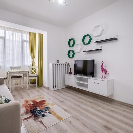 Laroka House Cosy And Modern Apartment Universitate-City Centre Bucharest Exterior photo